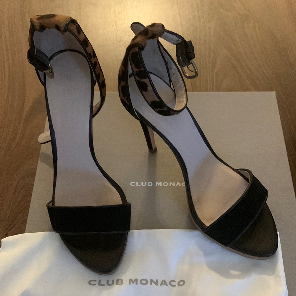 Club Monaco 4” black and leopard design heels